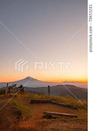 從濱石岳(黎明)看到的富士山 從濱石岳(黎明)看到的富士山 78653281