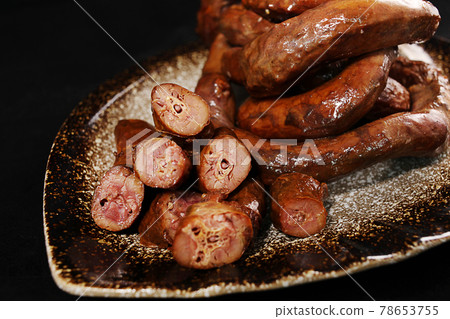 盘中秘制鸭脖 78653755