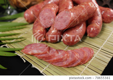 Sausage children's sausage slices on plate Sausage children's sausage slices on plate 78655381