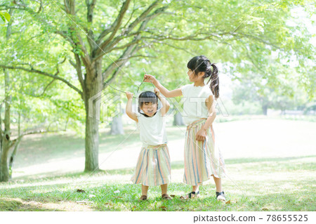 Meadow Forest Sister Girl Nature 78655525