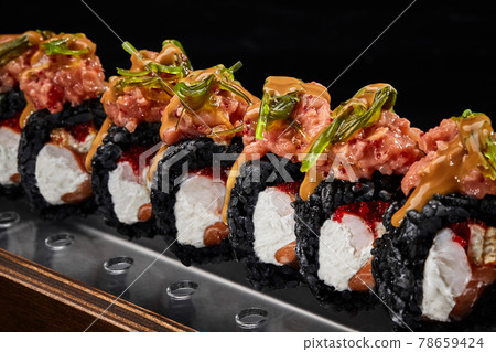 California black roll with eel, salmon, shrimp, tobiko 78659424