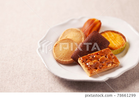 Baked confectionery gathering Baked confectionery gathering 78661299