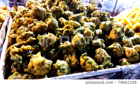 Indian Street food - Snacks mirchi Bhaji, pakora and bonda Indian Street food - Snacks mirchi Bhaji, pakora and bonda 78662106