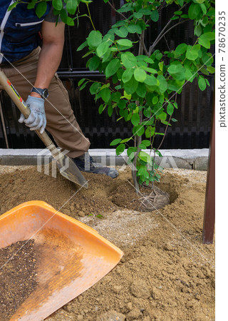 對外施工 78670235