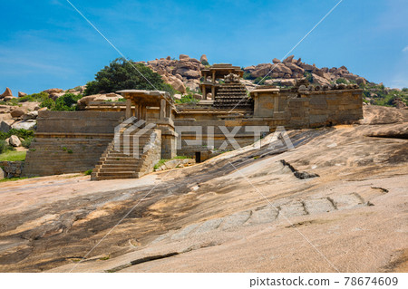 Ancient ruins of Hampi. Sule Bazaar, Hampi, Karnataka, India 78674609