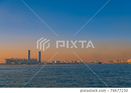 [Keihin Industrial Area Kawasaki Thermal Power Station and Oil Refining Plant in Ukishima, Kawasaki City] 78677230