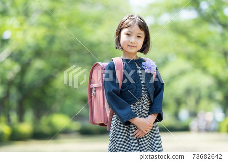 Elementary school girl entrance ceremony Elementary school girl entrance ceremony 78682642