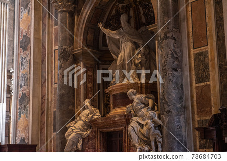 Majestic St. Peter's Basilica Majestic St. Peter's Basilica 78684703