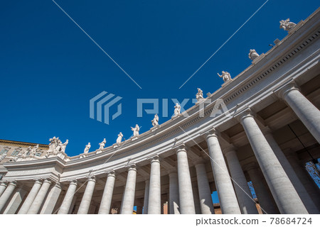 Majestic St. Peter's Basilica Majestic St. Peter's Basilica 78684724