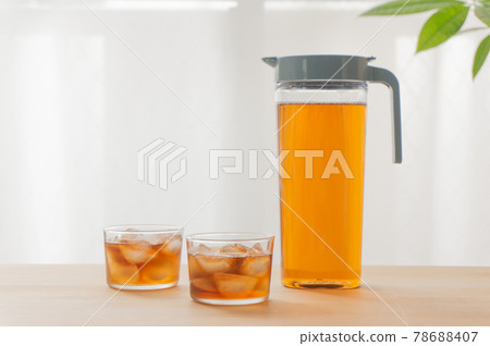 大麥茶和投手與夏季補水的形象 78688407