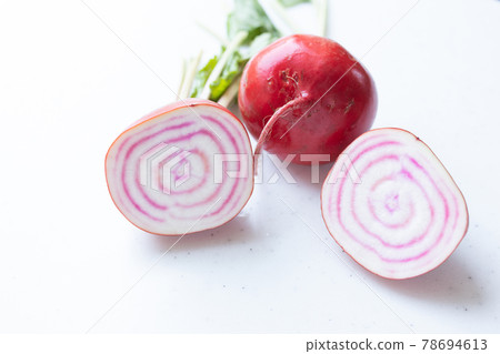 具有美麗橫截面的甜菜 78694613