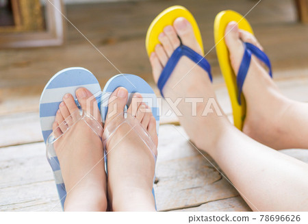 beach sandal, flip-flop, sandal 78696626