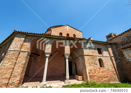 Church of Santa Fosca in Torcello Island in Venetian-Byzantine style - Venice Italy Church of Santa Fosca in Torcello Island in Venetian-Byzantine style - Venice Italy 78698035