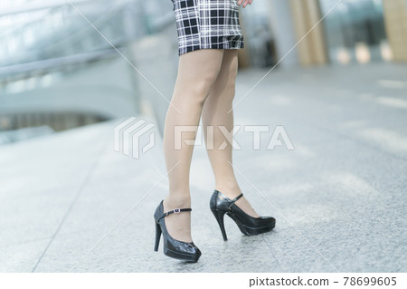 Female body parts pumps feet 78699605