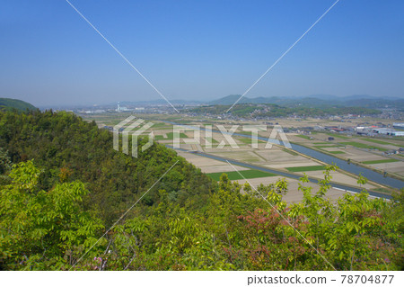 從岡山縣瀨戶內市土石城的主圍牆看到的千町平原和西大寺 從岡山縣瀨戶內市土石城的主圍牆看到的千町平原和西大寺 78704877