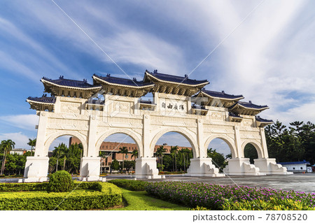 The main gate of National Taiwan Democracy Memorial Hall ( National Chiang Kai-shek Memorial Hall ) in Taipei, Taiwan The main gate of National Taiwan Democracy Memorial Hall ( National Chiang Kai-shek Memorial Hall ) in Taipei, Taiwan 78708520
