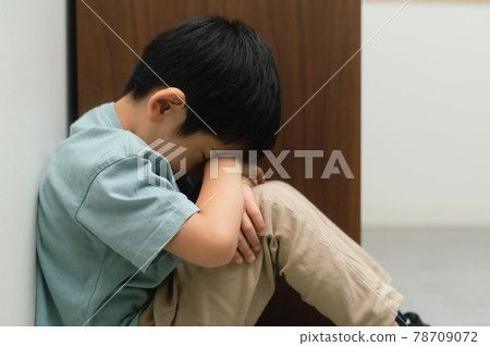 A lonely boy 78709072