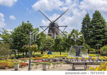 船橋安徒生公園風車噴泉紀念碑 78714353