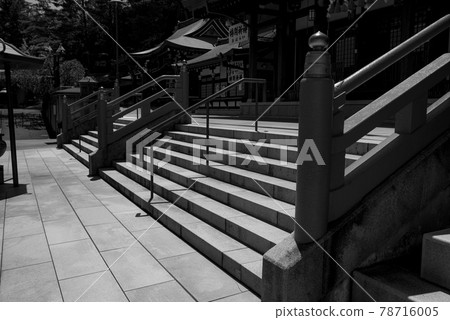 兵庫縣西宮市 Mondoyakujin Tokoji Temple Monochrome 78716005
