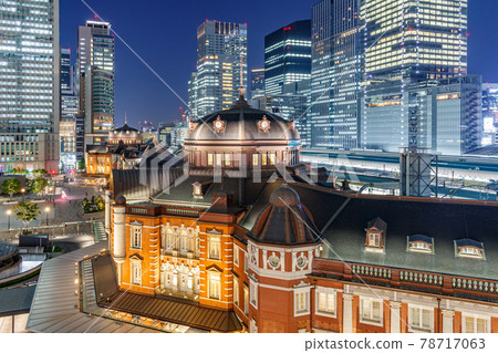 [Tokyo cityscape] Tokyo station Marunouchi exit city night view 78717063