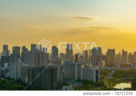 [Tokyo cityscape] Kasumigaseki and Nagatacho direction city evening view 78717259