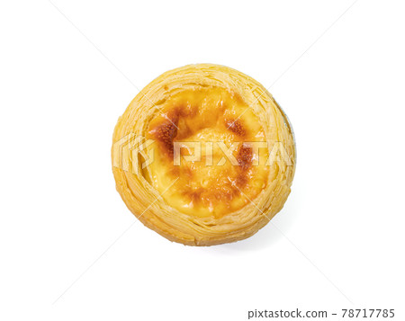 Egg tart, a close up of homemade crispy custard tart pie bakery isolated on white background. 78717785