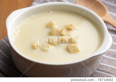 Warm corn potage Warm corn potage 78718092