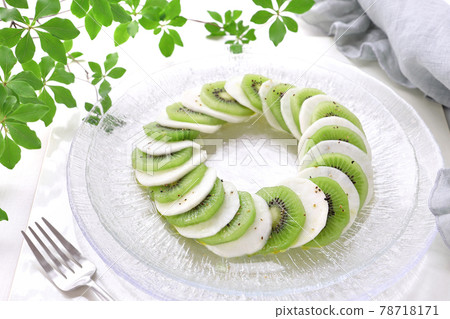 Kabuto kiwifruit carpaccio salad wreath salad Kabuto kiwifruit carpaccio salad wreath salad 78718171