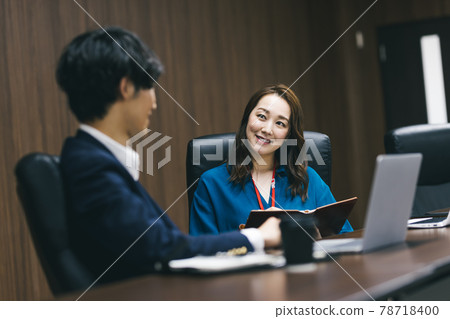 會議期間的商務人士 會議期間的商務人士 78718400