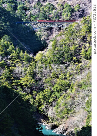 Unexplored region Oigawa Railway Ikawa Line Cross the highest Sekisawa Bridge in Japan 78723618