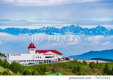 (Nagano) Road Station Utsukushigahara Kogen Northern Alps distant view 78727415