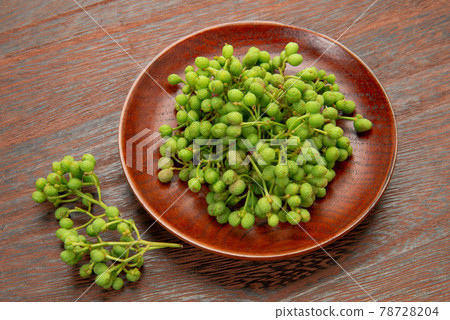 Sansho fruit 78728204