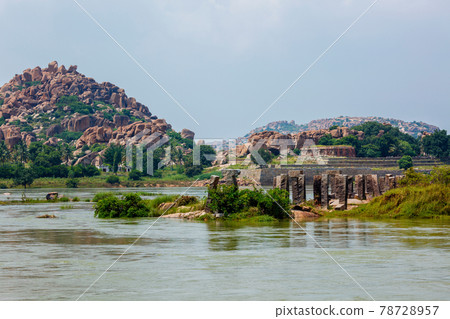 Ancient ruins in Hampi near Tungabhadra river, Hampi, Karnataka, India 78728957
