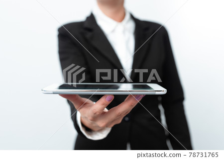 Presenting New Technology Ideas Discussing Technological Improvements Introducing Electronic Product Connecting People Video Calls Voice Messages Global Connections Presenting New Technology Ideas Discussing Technological Improvements Introducing Electronic Product Connecting People Video Calls Voice Messages Global Connections 78731765