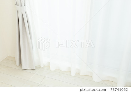 窗簾和地板 78741062