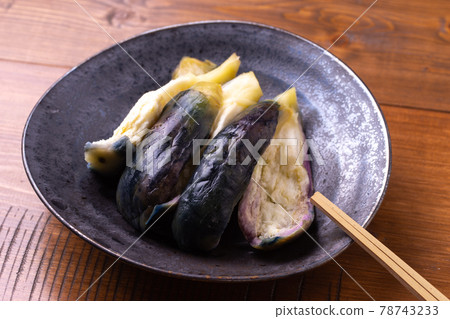 Lightly pickled water 78743233