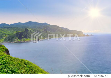 The coastline of Cape Kamui in Hokkaido 78748248