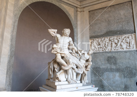 Vatican treasures 78748320