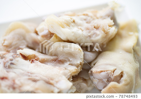 Pig's trotter that is often eaten in Korea, Taiwan, China and Okinawa Pig's trotter that is often eaten in Korea, Taiwan, China and Okinawa 78748493