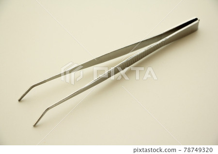 tweezers 78749320
