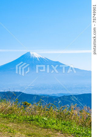 Mt. Fuji seen from the summit of Mt. Hamaishi Mt. Fuji seen from the summit of Mt. Hamaishi 78749901