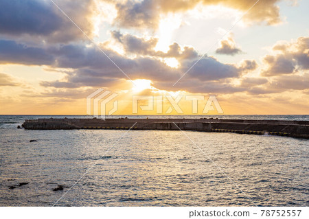 Superb view of the Sea of Japan at dusk, Seaside Park Juniko Superb view of the Sea of Japan at dusk, Seaside Park Juniko 78752557