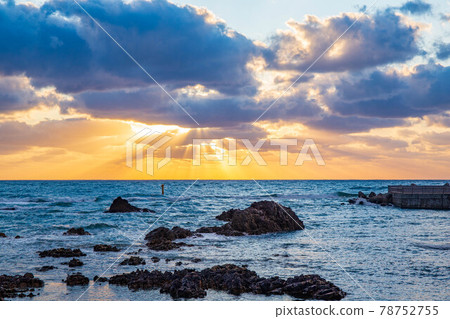 Superb view of the Sea of Japan at dusk, Seaside Park Juniko Superb view of the Sea of Japan at dusk, Seaside Park Juniko 78752755