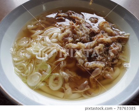 與烏冬面的肉烏冬面 78763385