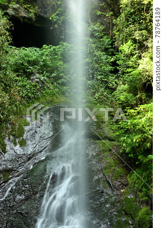 下一個瀑布【和歌山縣有田郡有田川町】 78764189