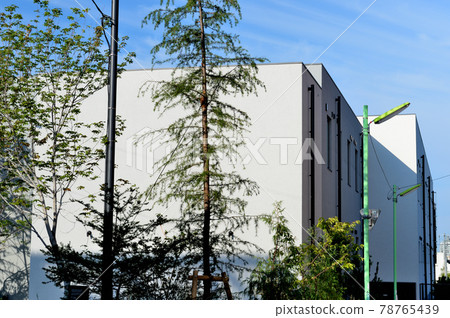 Scenery of reloading commercial facilities in a newly developed area between Shimokitazawa Station and Tohokuzawa Station 78765439
