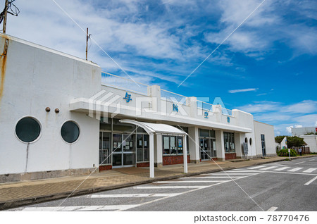 Yoron airport 78770476