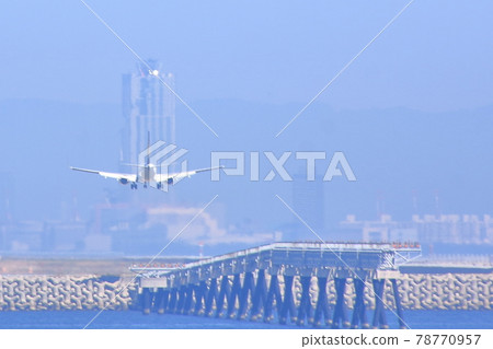 從巨型渡輪看到的瀨戶內海/明石海峽大橋 78770957
