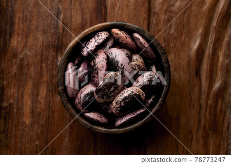 Flower beans 78773247