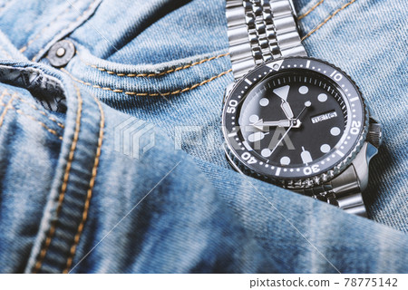 luxury wristwatch for men luxury wristwatch for men 78775142